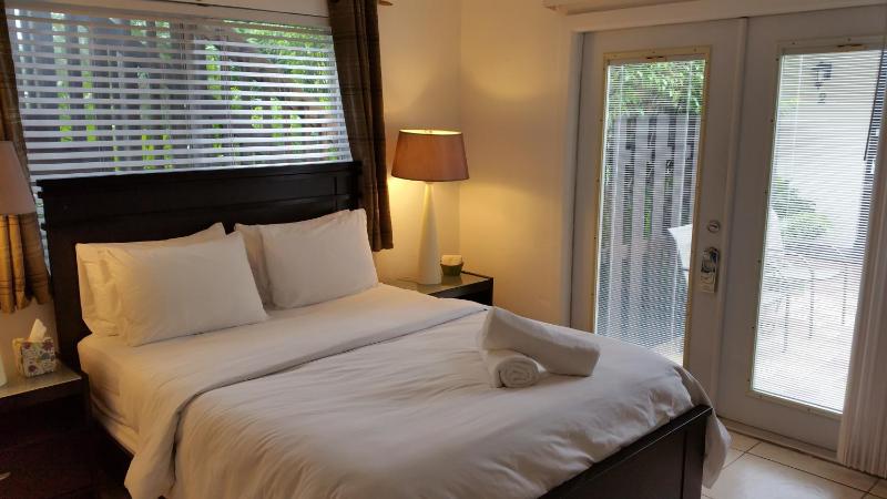 Standard Queen Room image 2