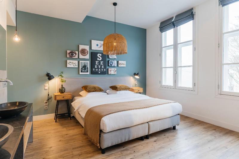 Deluxe Double Room image 1