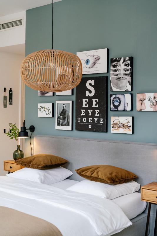 Deluxe Family Suite image 1