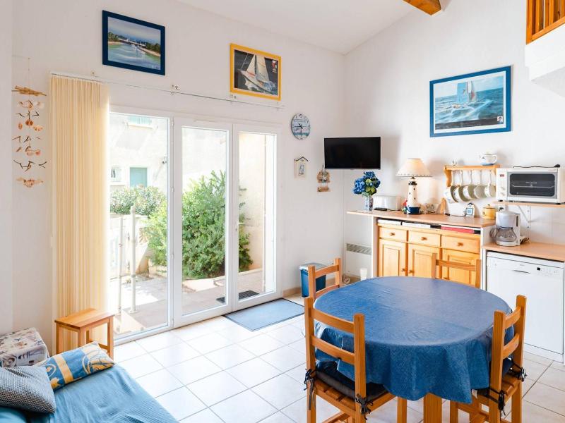 Villa cosy avec terrasse et 2 chambres - 5 pers. max à Saint Pierre La Mer proche plage - FR-1-409-7 - image 10