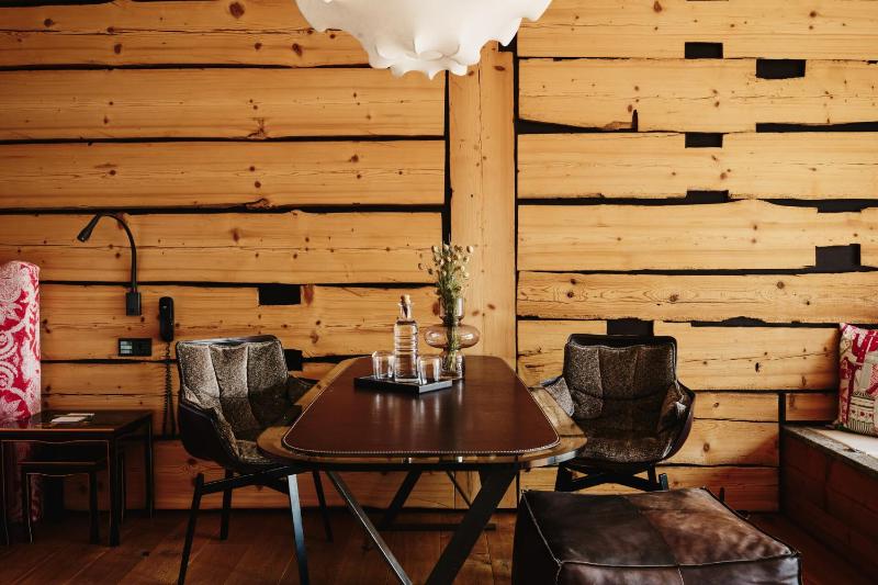 Loft Suite 3-7 image 4