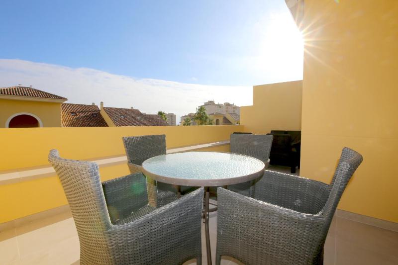 Estepona Port Luxury Apartment ORION - image 1
