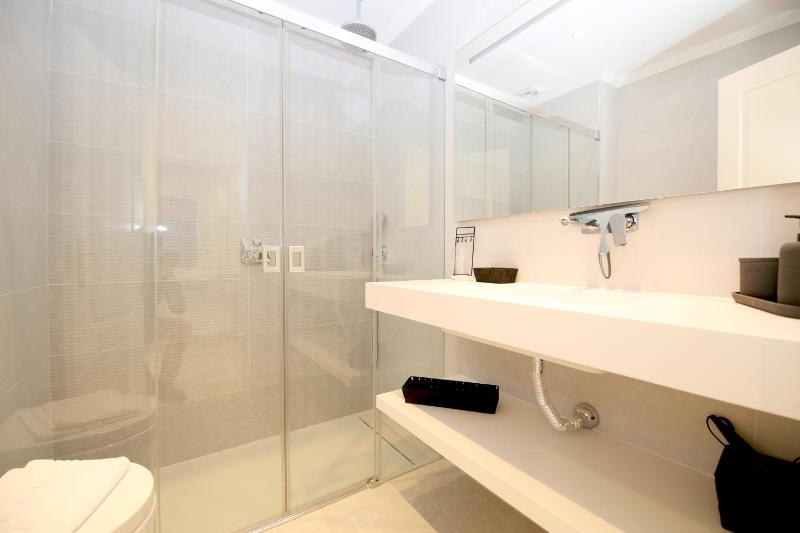 Estepona Port Luxury Apartment ORION - image 14