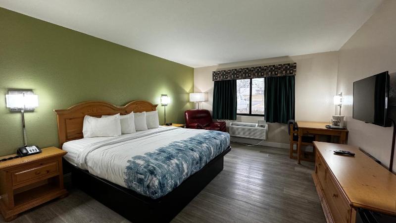 King Room image 1