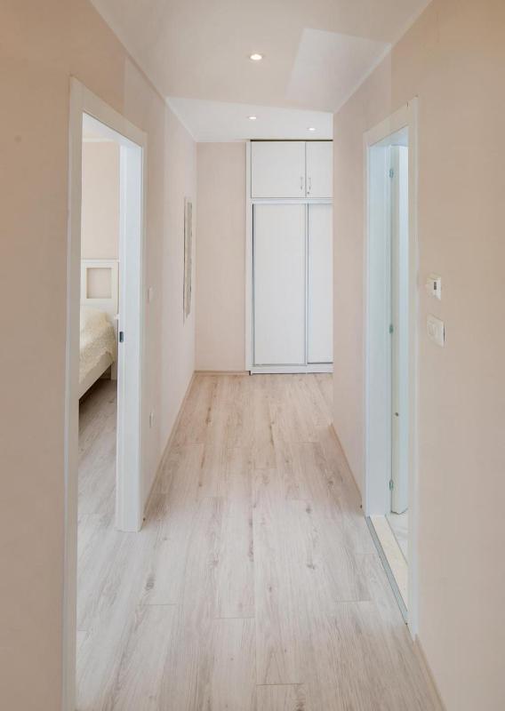 Superior One Bedroom Apartment with Terrace and Sea View image 4