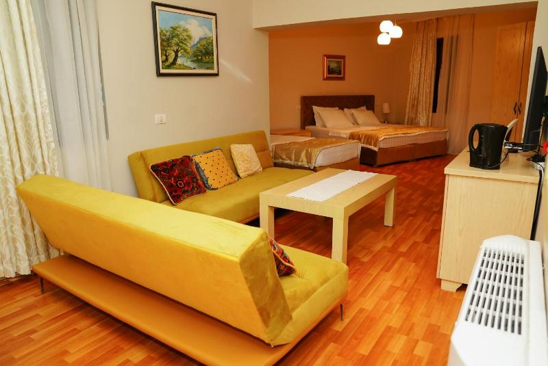 Suite with Sea View image 4