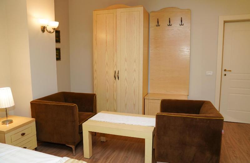 Triple Room with Sea View image 3