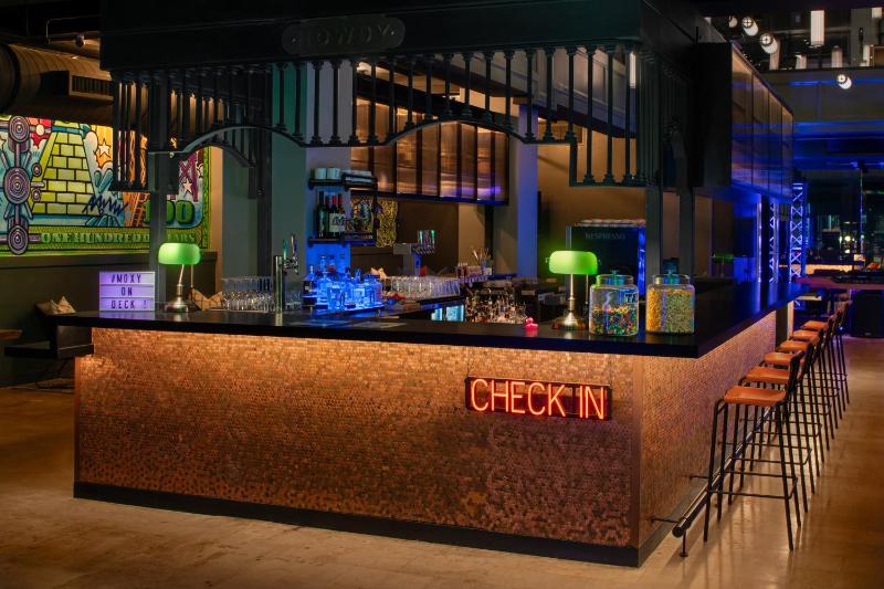 Moxy Houston Downtown - image 16