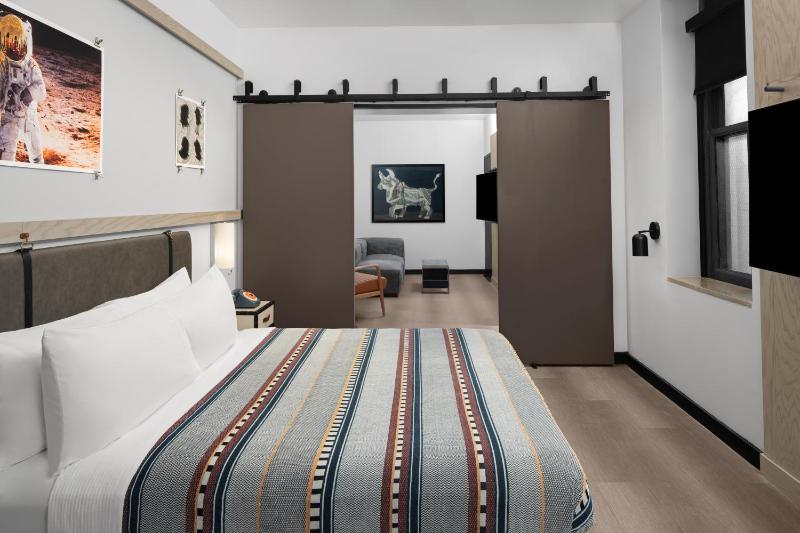 Moxy Houston Downtown - image 47