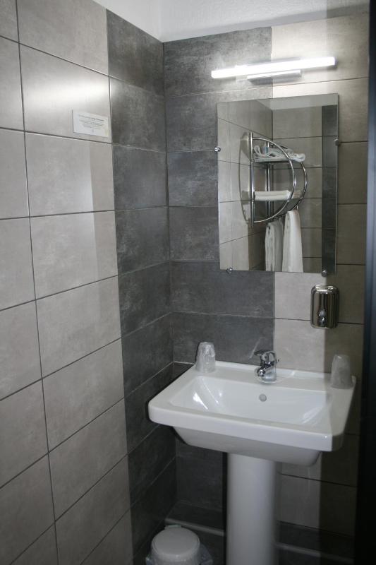 Family Suite with Balcony - two non connecting rooms image 4