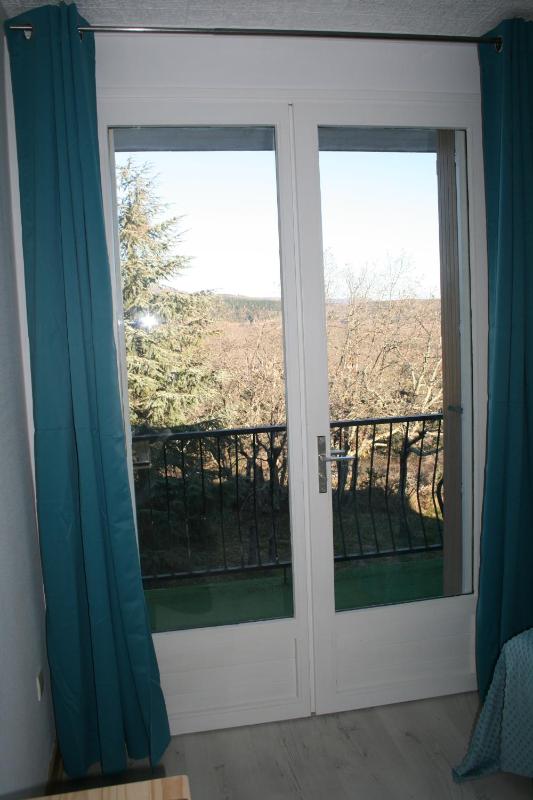 Comfort Triple Room image 3