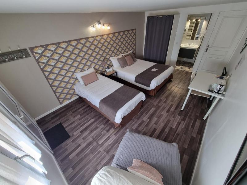 Quadruple Room image 3