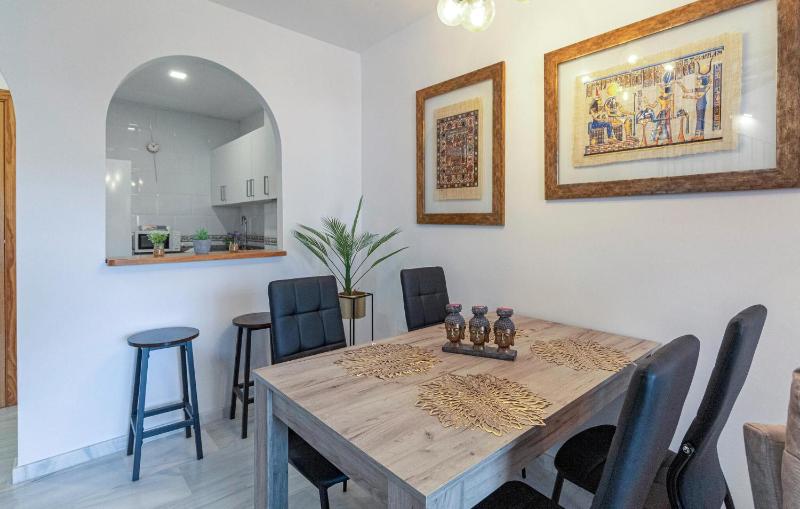 Amazing Apartment In Torrox With Wifi - image 14