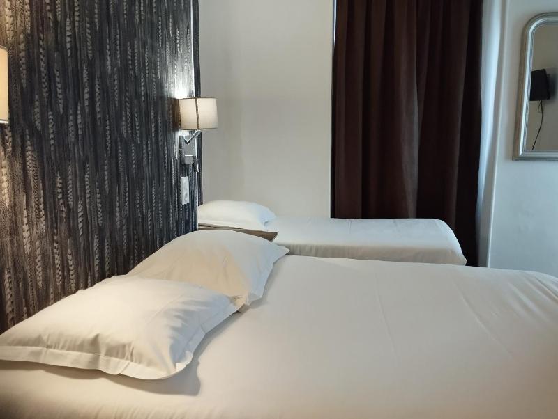Triple Room image 4