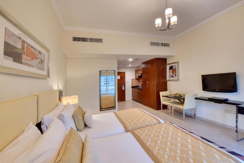 Deluxe Studio with Free Beach Transfer  image 3