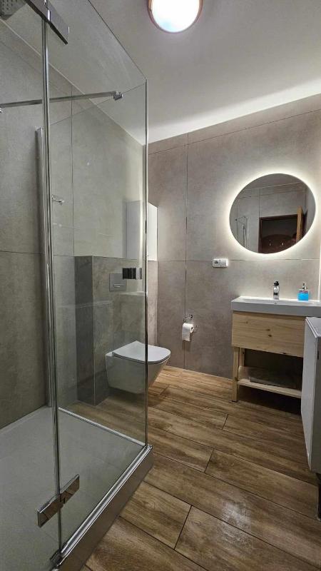 Twin Room image 4