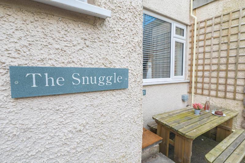 Couples getaway in central Windermere ground floor flat with parking - image 4