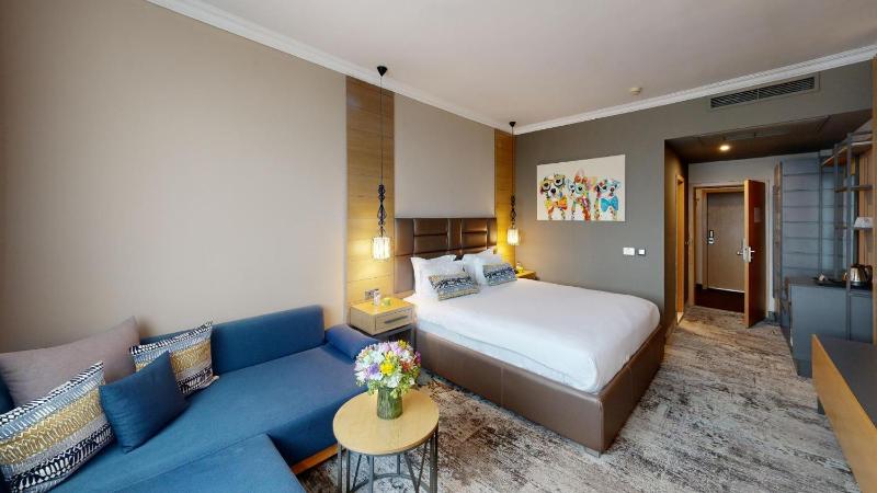 Executive Room with Complimentary Water, Free WiFi, Free Tea and Coffee Equipment image 1