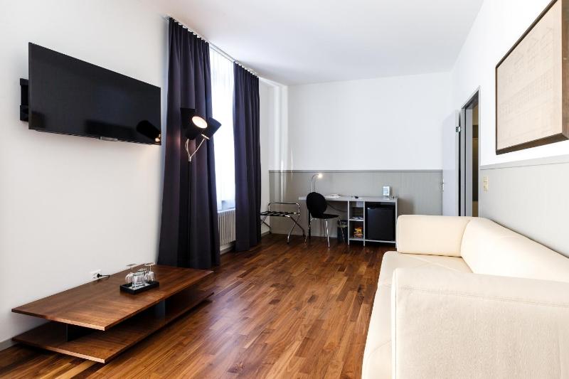 Junior Suite image 3