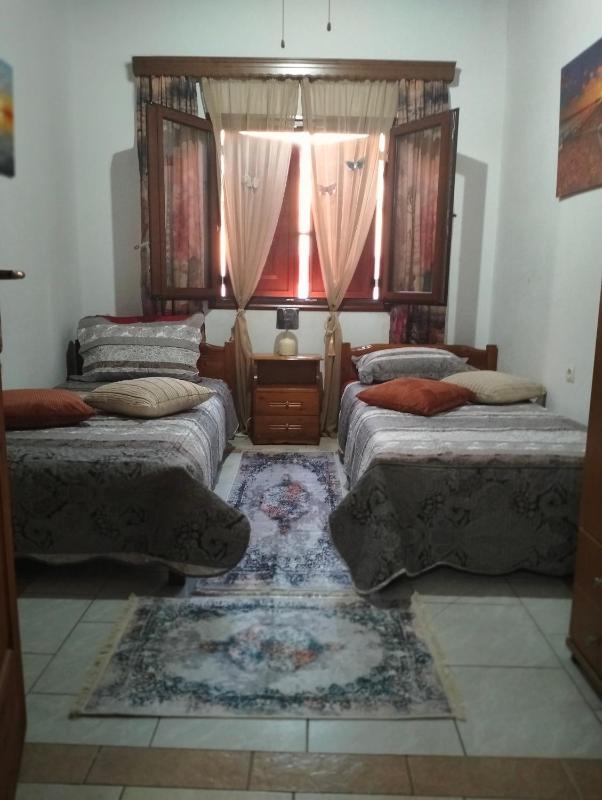 One-Bedroom Apartment image 2