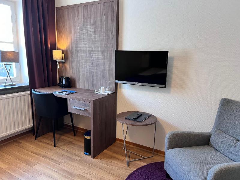 Standard Double Room image 1