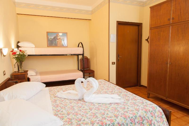 Junior Suite image 4