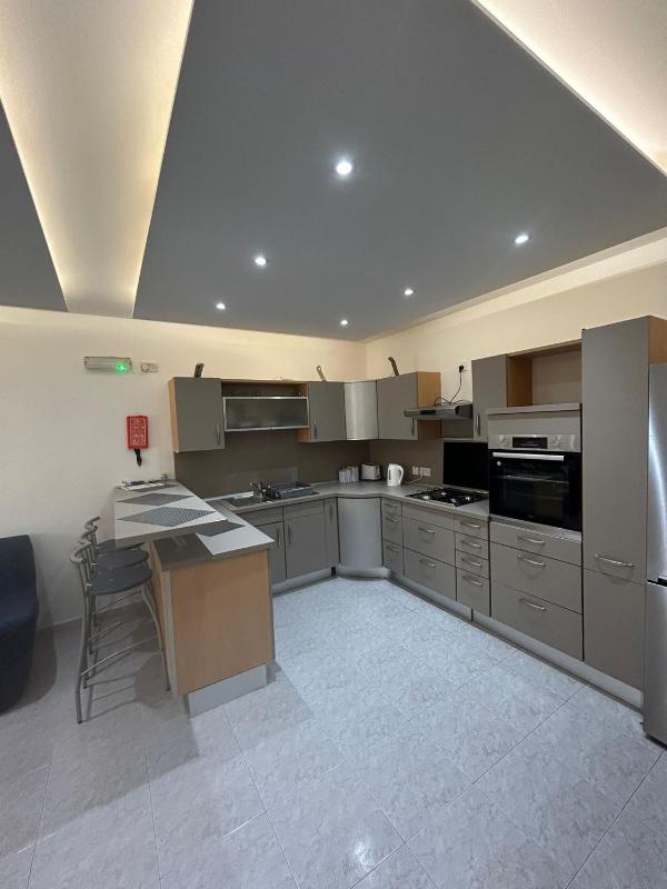 No 6 Poseidon Apartment - image 7
