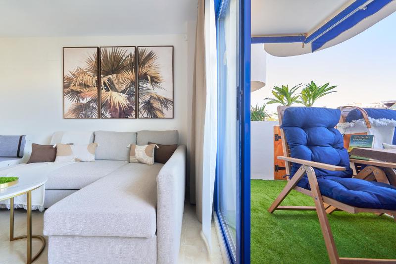 MSM Los Patos Tropicana - Seaside Retreat with Terrace Seaview & Smart Home - image 2