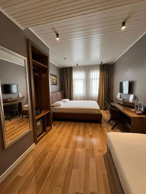 Triple Room image 1