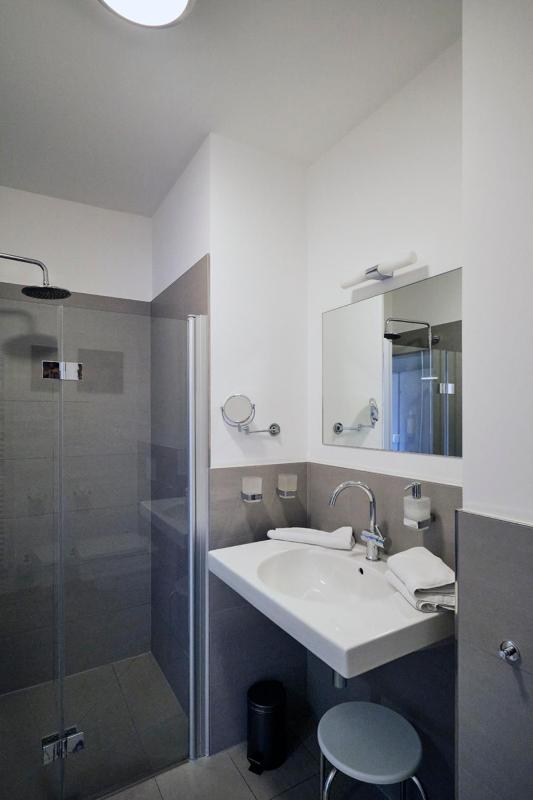 Comfort Double Room image 4