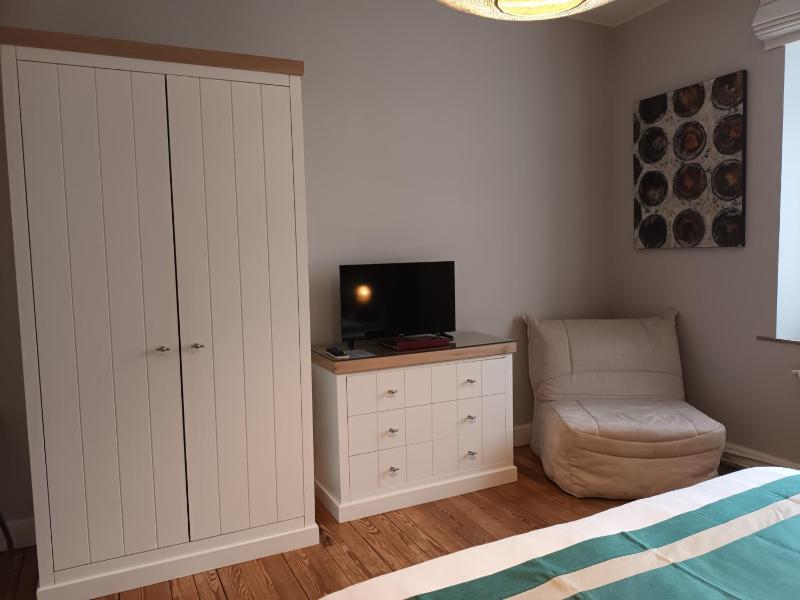 Double Room image 3