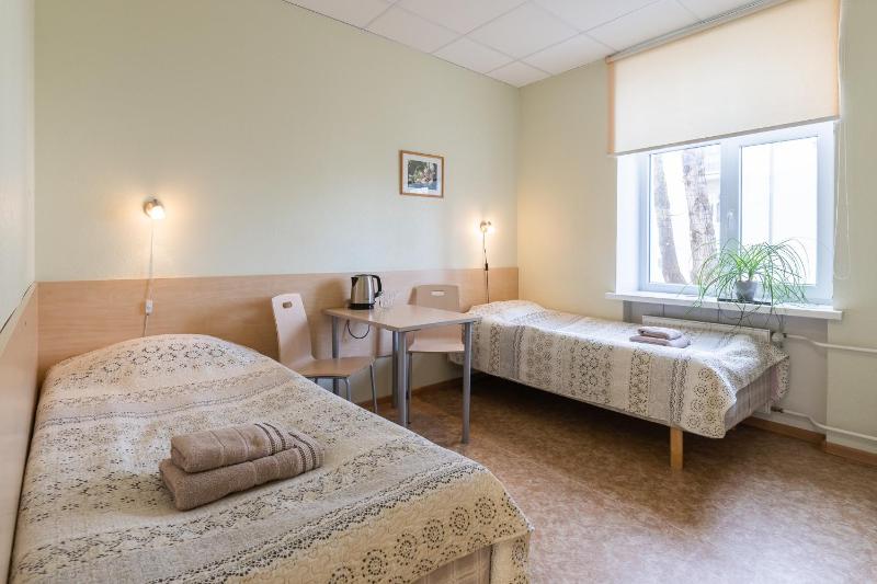 Twin Room image 1