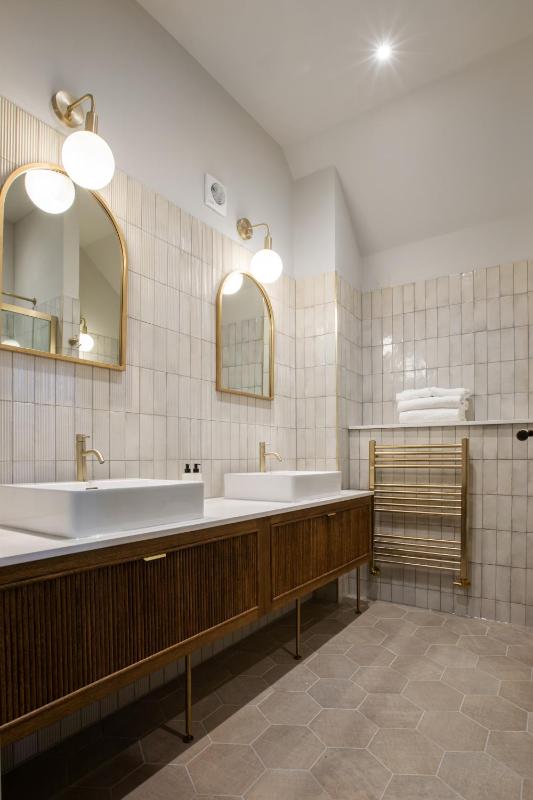 Superior Double Room image 2