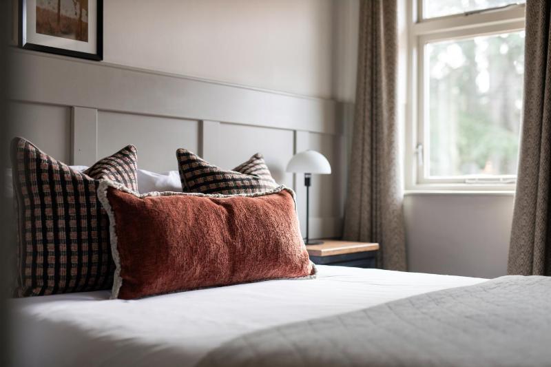 Double Room image 1