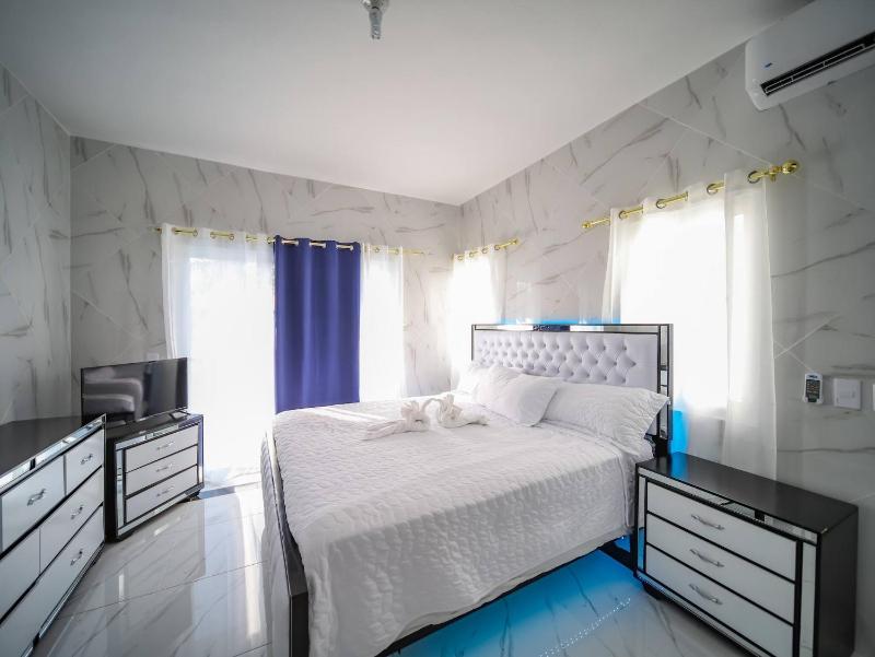 8br Private Villa In Sosa - 2 Mins From Nightlife - image 8