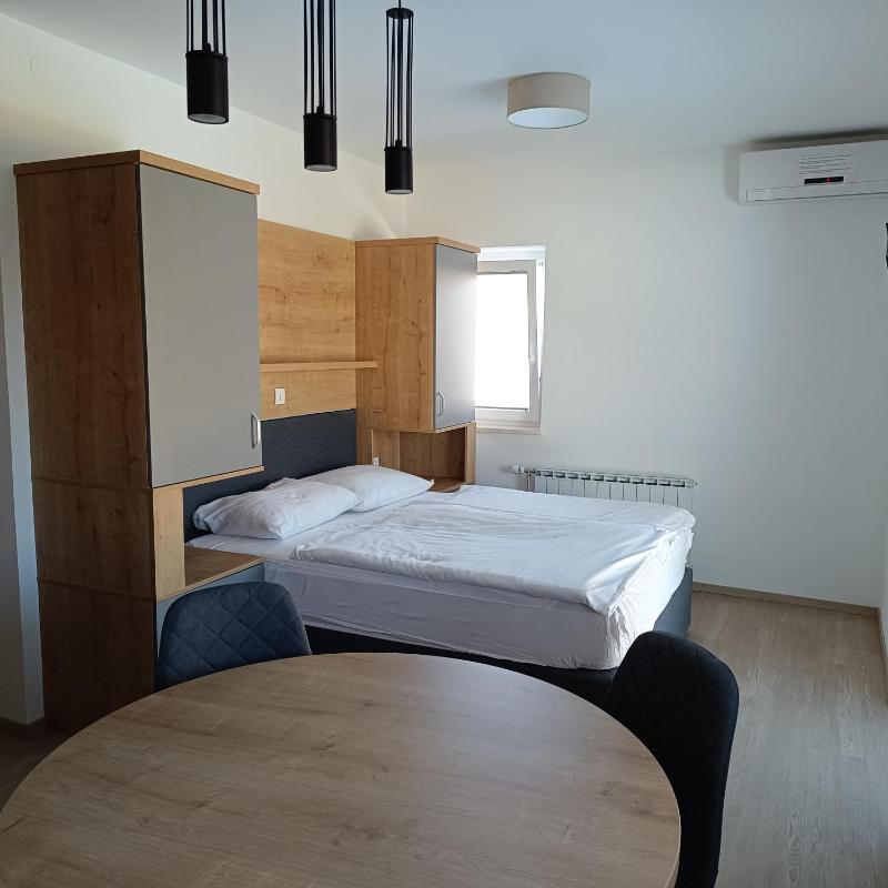 One-Bedroom Apartment with Balcony image 4