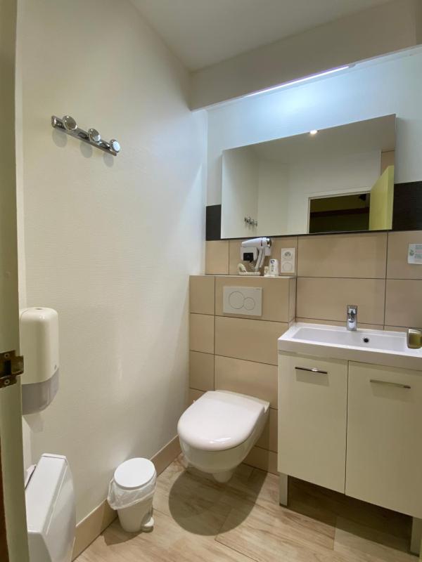 Single Room image 4