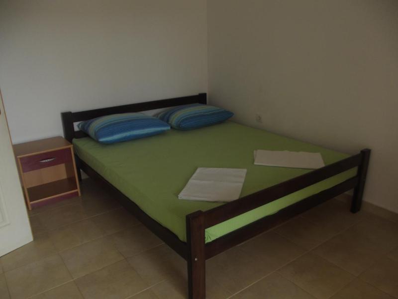 One-Bedroom Apartment with Balcony image 4