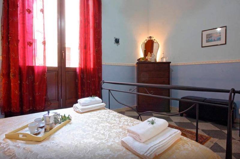 Antica Corte delle Ninfee Historical Private Villa - image 6