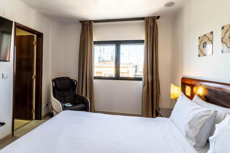 Superior Double Room image 2