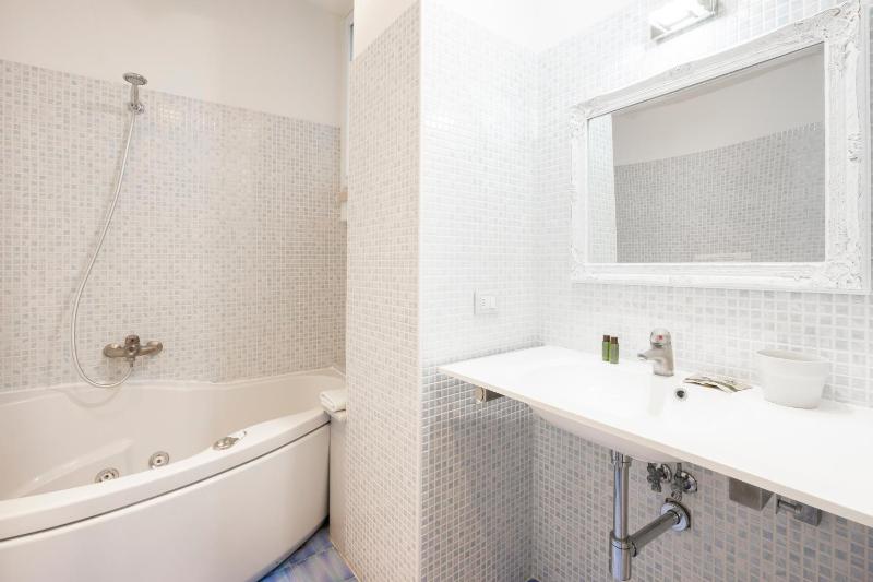 Sprone Apartment - image 10
