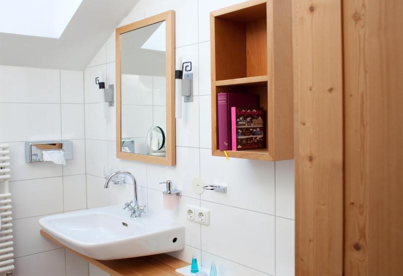 Two-Bedroom Apartment (6 Adults) image 4