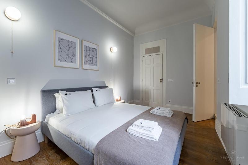 Nomad's Family - 3BDR Charming Hideouts Porto - image 14