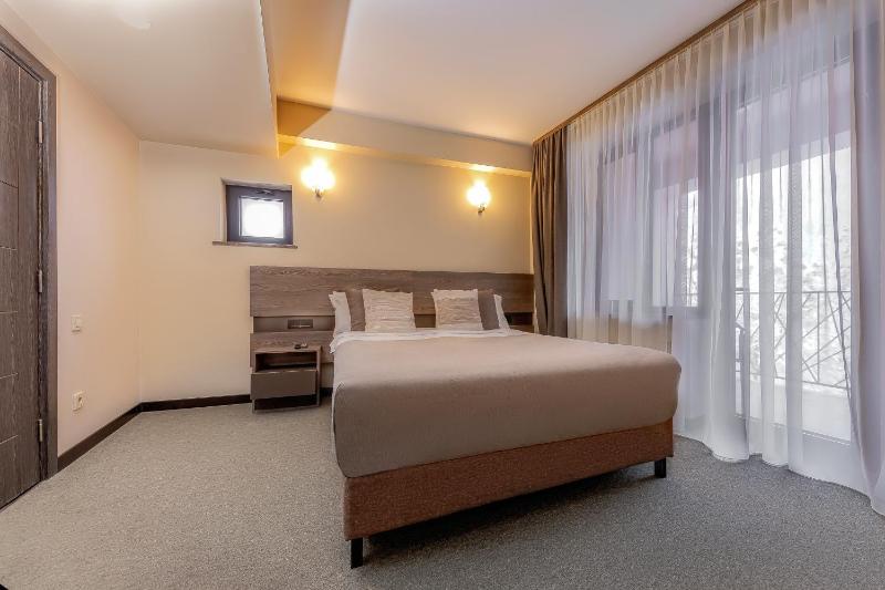 Family Room with Private Bathroom image 2