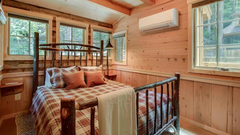 The Hemlock in Treehouse Grove at Norton Creek - image 10