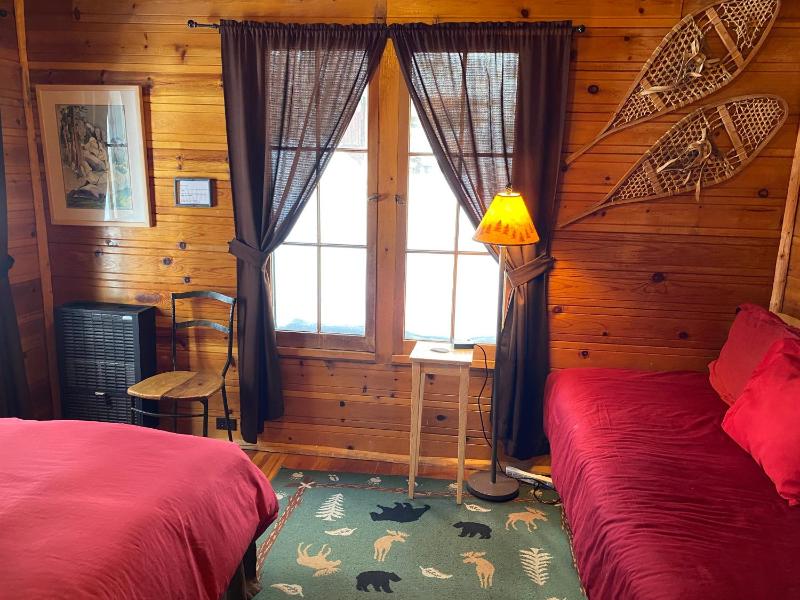Two-Bedroom Cottage image 4