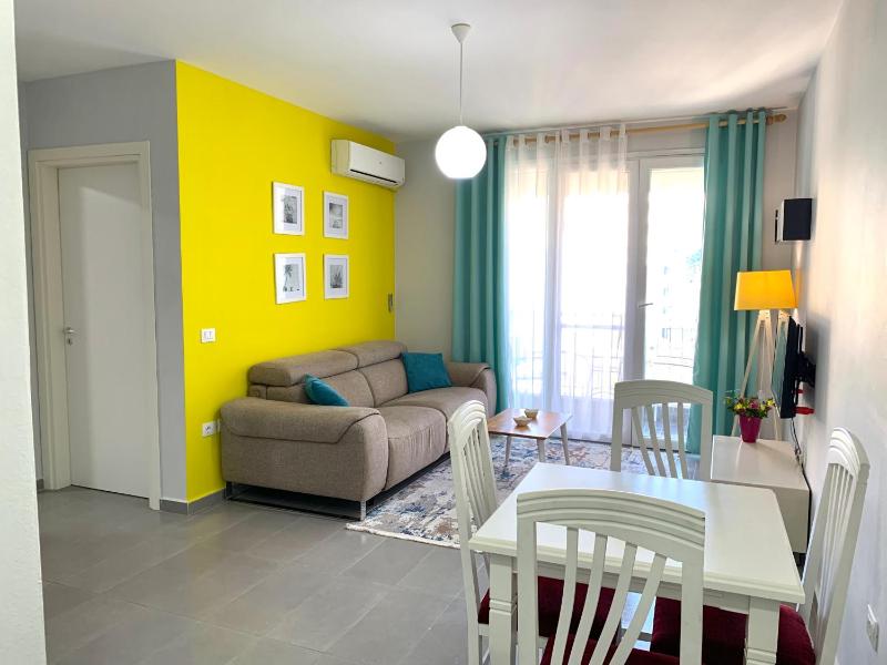 Merville_Beachfront Apartment - image 5