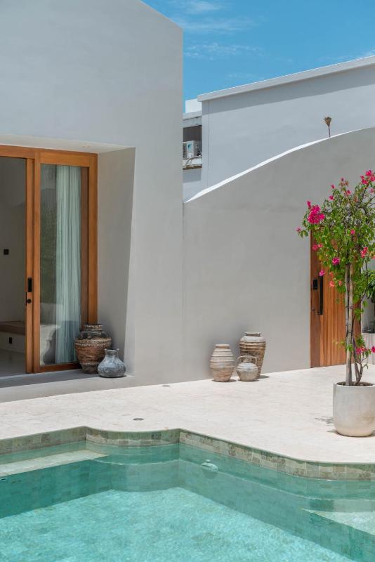 Villa Milana: 5BR Mediterrenean Villa in Canggu - image 39