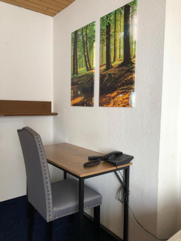 Single Room image 4