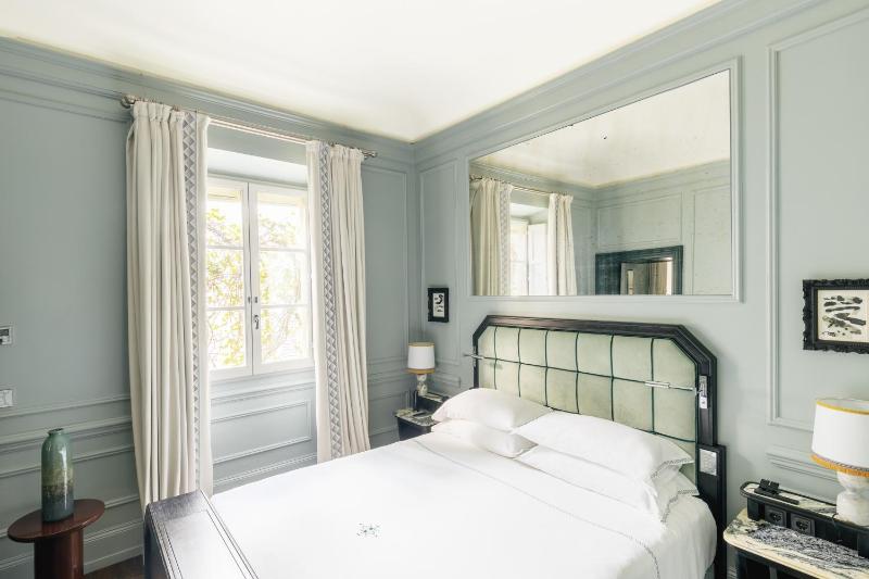 Executive Suite image 4